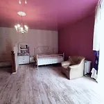 Retro House Apartment *